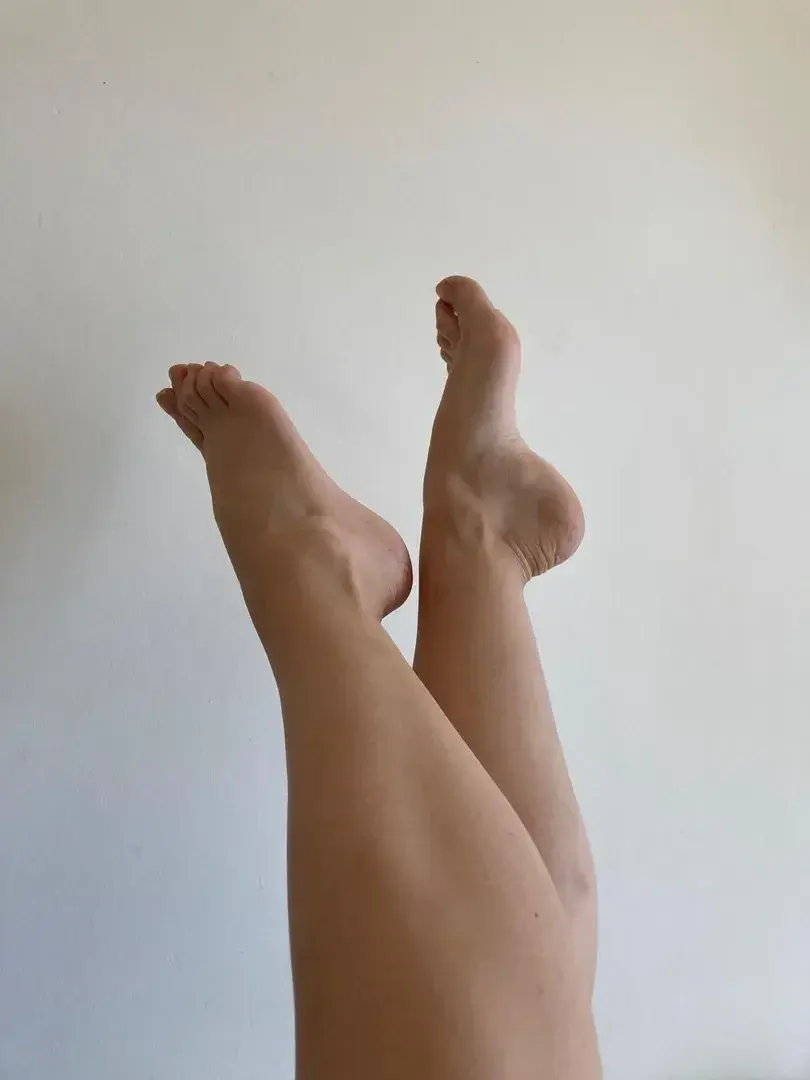 Leak & nude 1 — Myfeetbylee