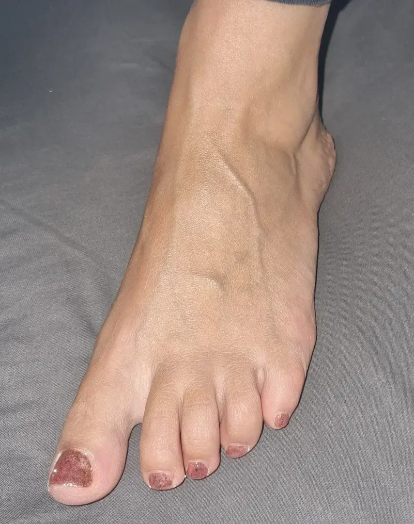 Leak & nude 7 — Sissifeetparis
