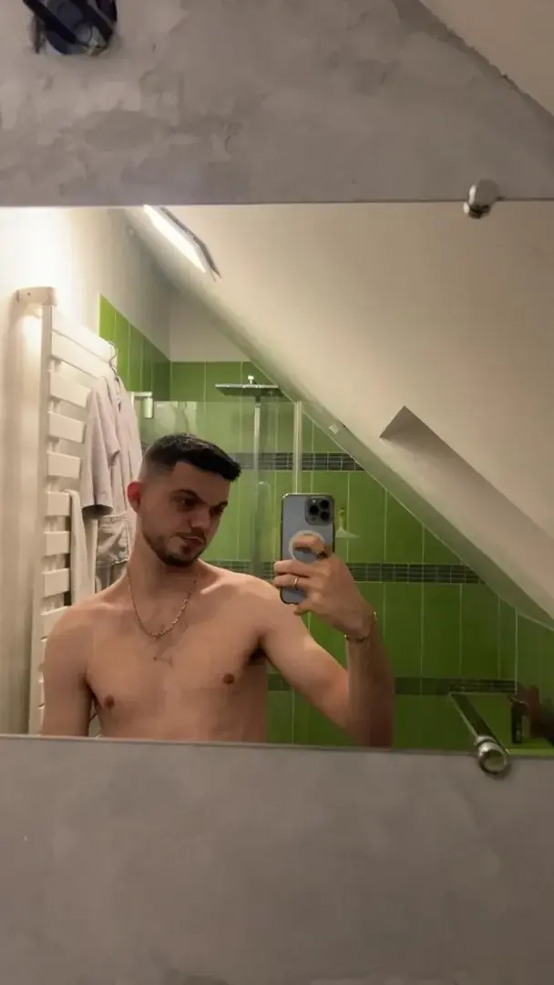 Leak & nude 2 — Enzo_g36