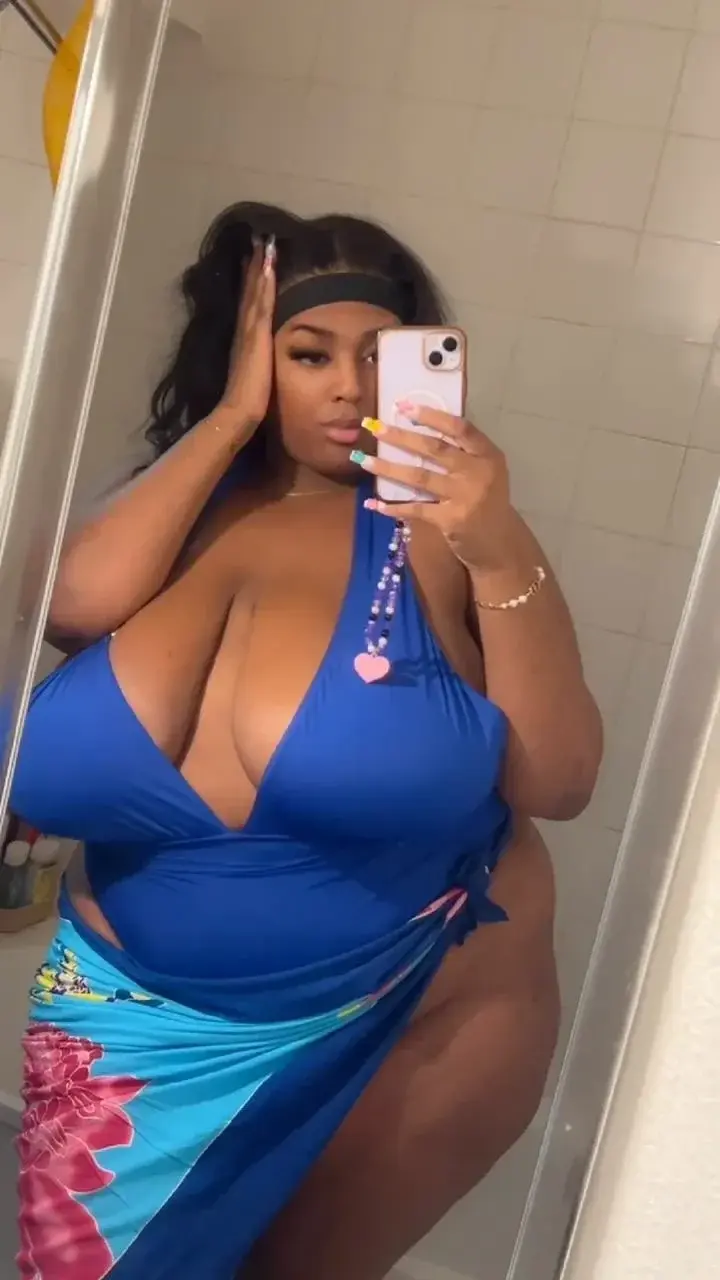 Leak & nude 5 — Caresse_antillaise