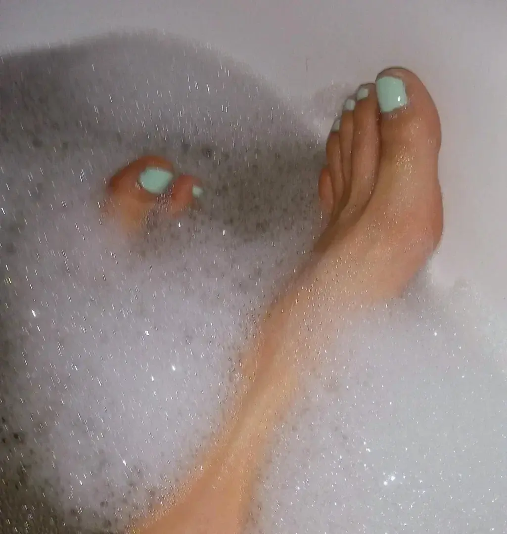 Leak & nude 2 — Bichota_peligrosa
