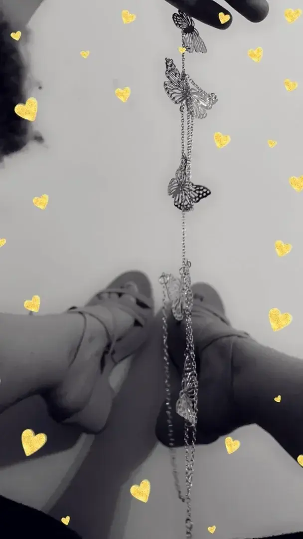 Des papillons 🦋 partout 😈