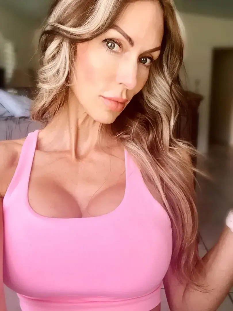 Leak & nude 1 — Bodybymelanie
