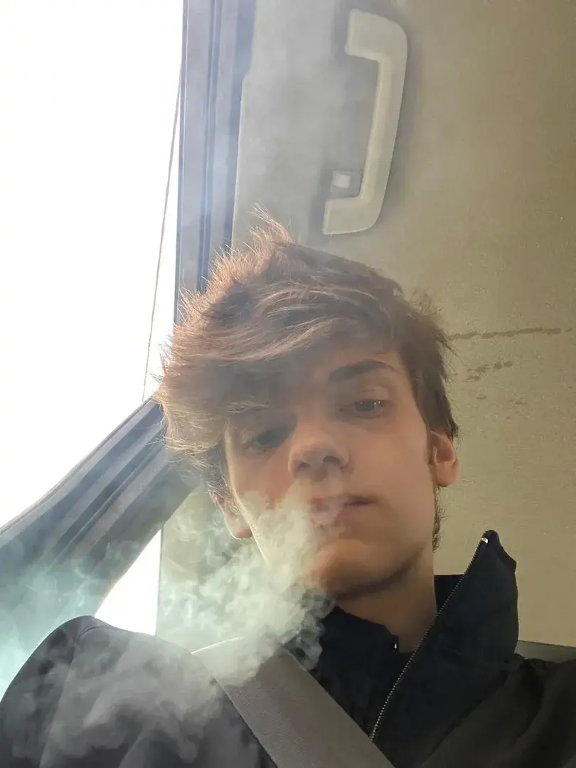Leak & nude 2 — Thomthom59