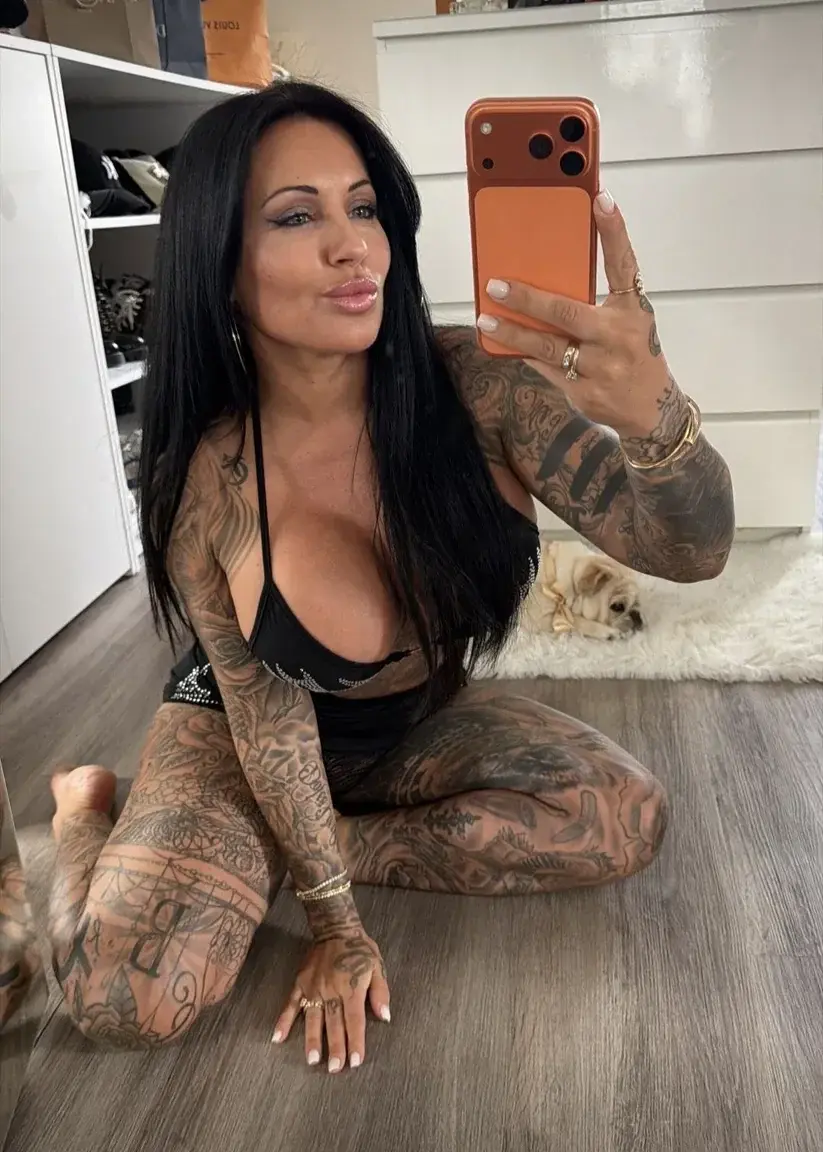 Leak & nude 2 — Followjuliajasmin