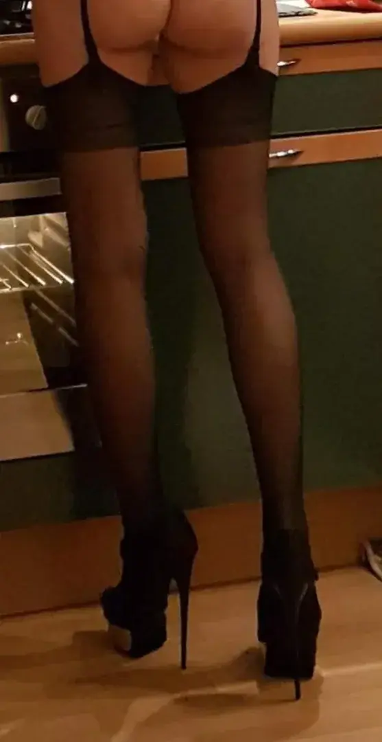 Leak & nude 6 — J-feetandheels
