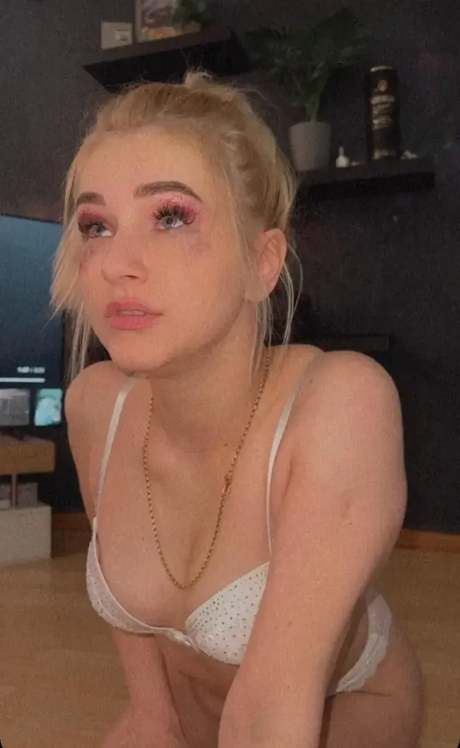 Leak & nude 3 — Whitemelisa
