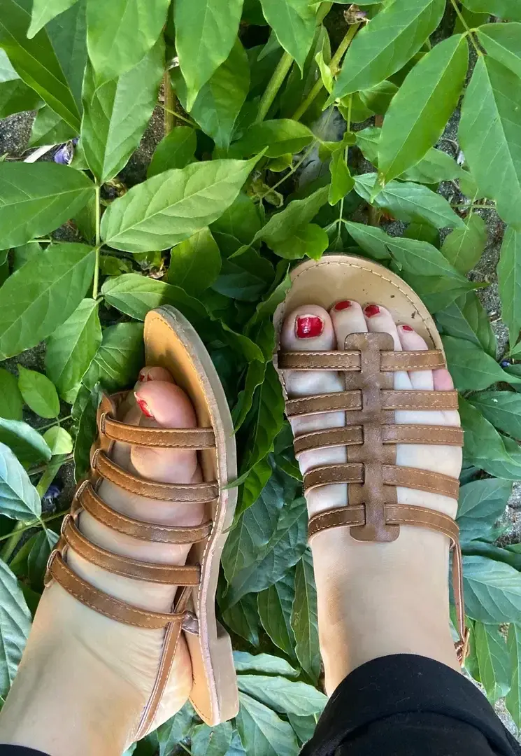 Leak & nude 1 — Mybeautifullfeet6