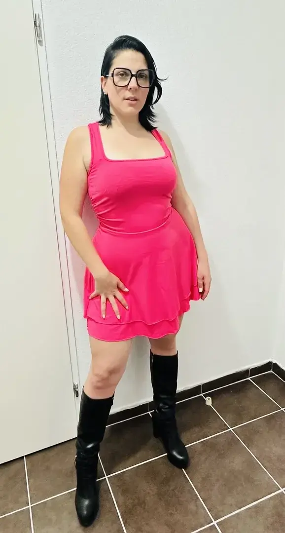 Le meilleur de mon contenu est sur mon MYM 👀🔥Photos exclusives, messages privés et surprises réservées aux abonnés 😏Rejoins-moi maintenant, tu ne vas pas le regretter 💋✨