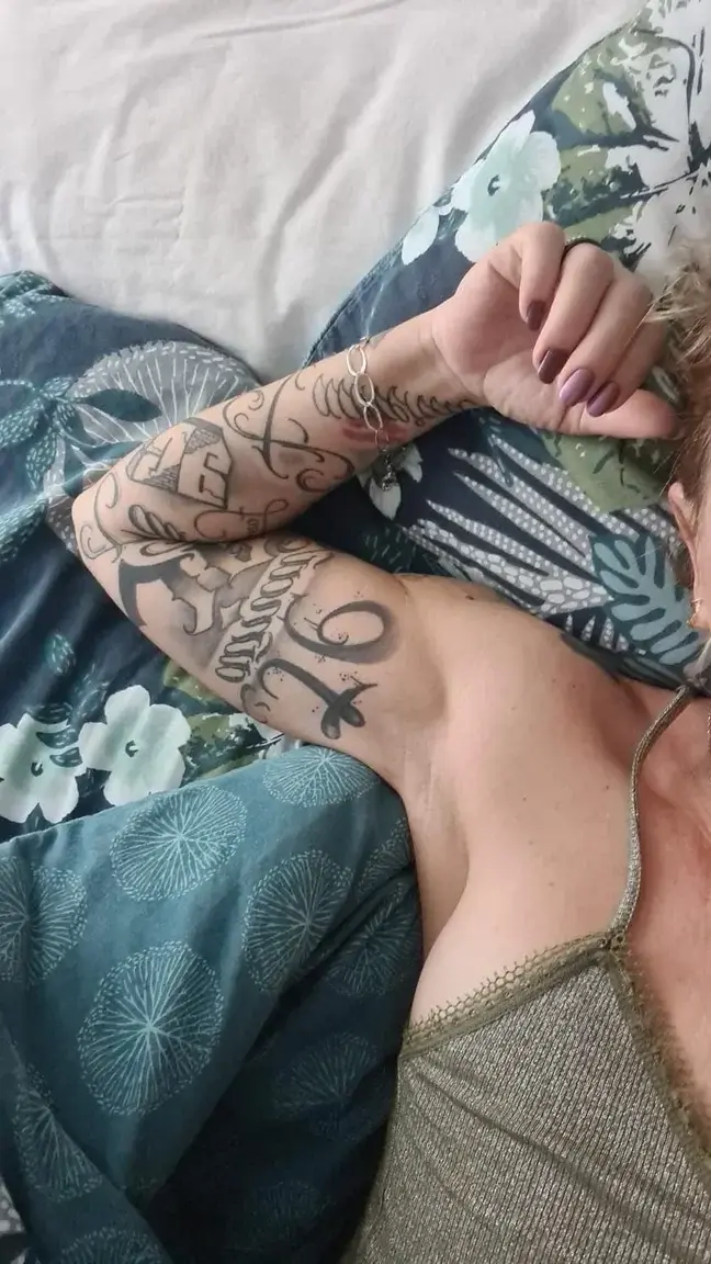 Leak & nude 2 — Donnatiger