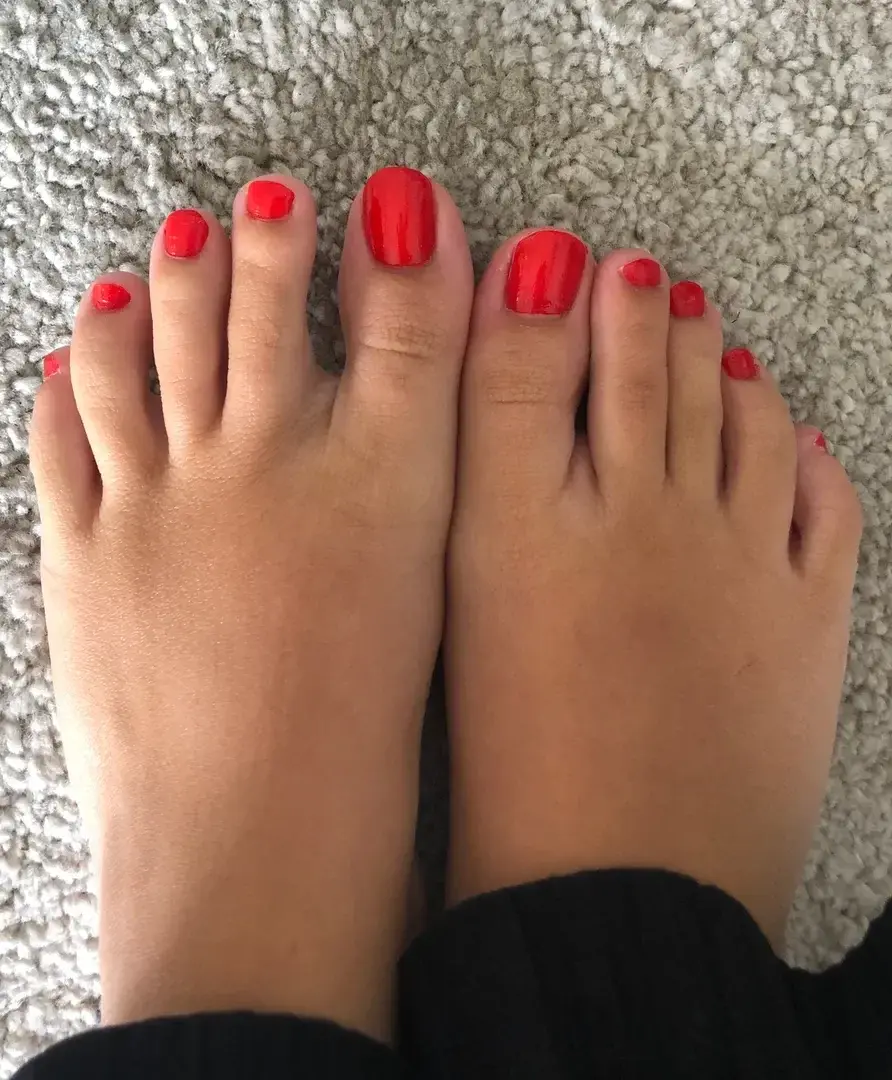 Leak & nude 5 — Motherfeetdaughter