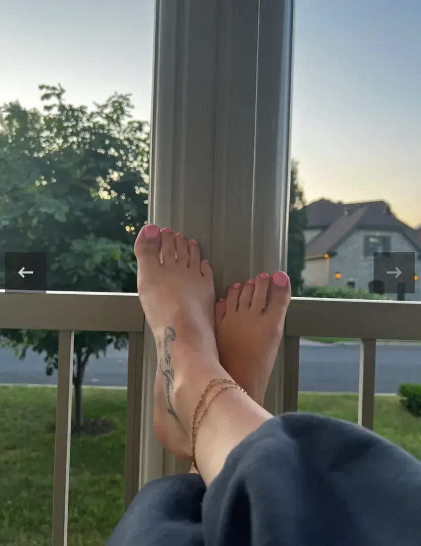Leak & nude 3 — Melafeetforyou