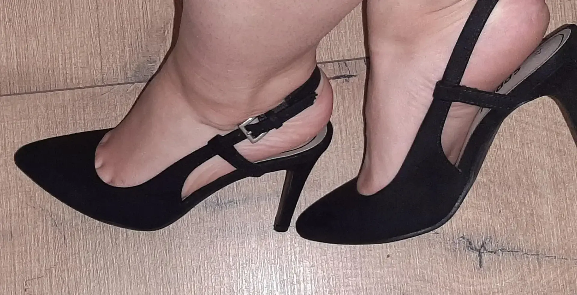 Photo de couverture de Hotfeet_37