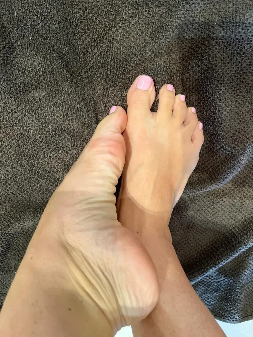 Leak & nude 3 — Queenfeet_marina