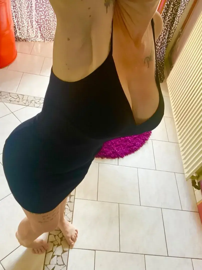 Leak & nude 1 — Fuckylicious