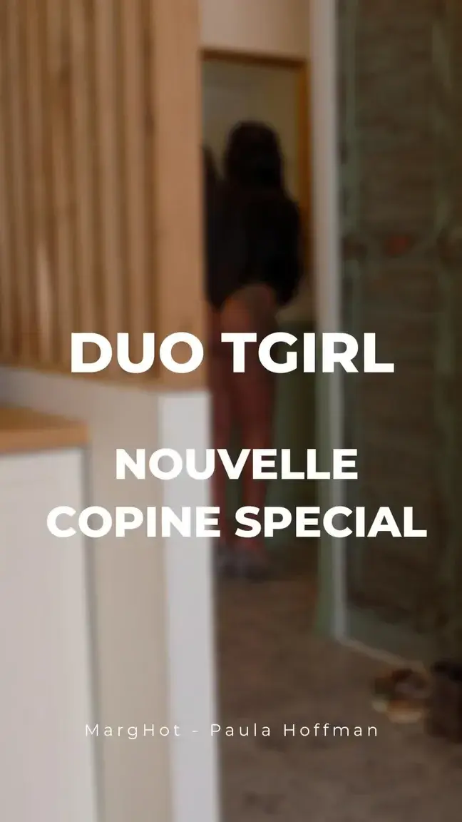 Magnifique Trans Brésilienne Active Me Baise Sans Capote dans le Salon du BNBMes amoursJ’ai invité une magnifique femme trans brésilienne active dans mon BNB.Dès qu’on est arrivées dans le salon, elle m’a baisée sans capote, fort et profond.Elle m’a défoncé la chatte dans tous les sens avec sa grosse bite… jusqu’à ce que je squirte comme une folle sur sa queue. C’était ultra excitant, intense et trop bon La vidéo est déjà disponible dans mes MOD.Bisous très chauds,Ta salope préférée