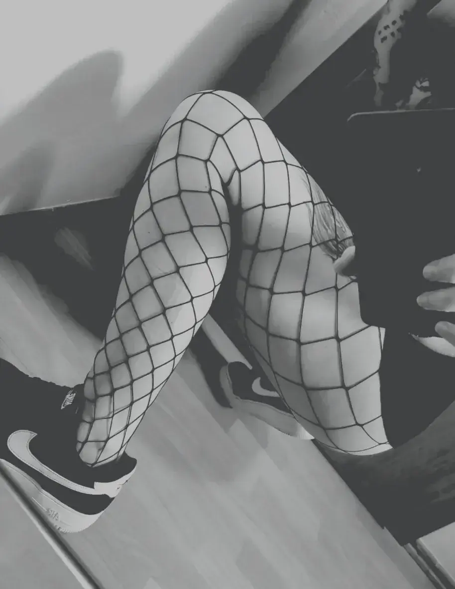 Leak & nude 5 — Harleygirl