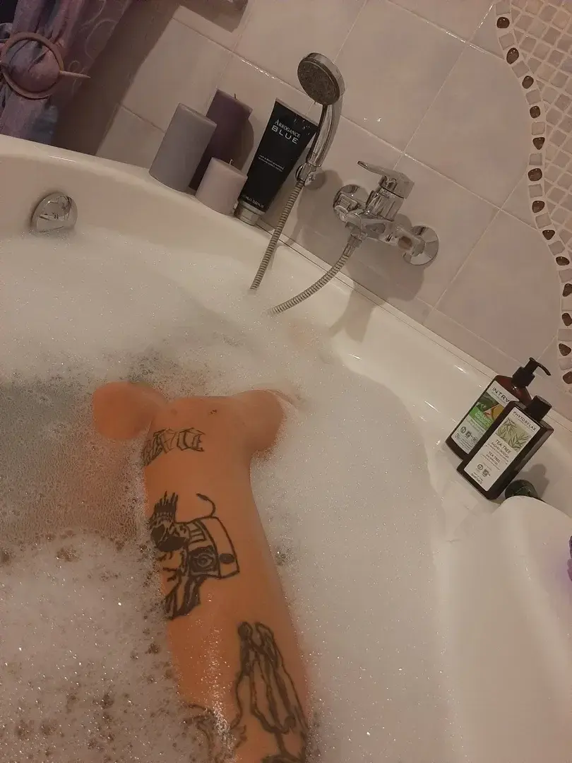 Leak & nude 3 — Denyse
