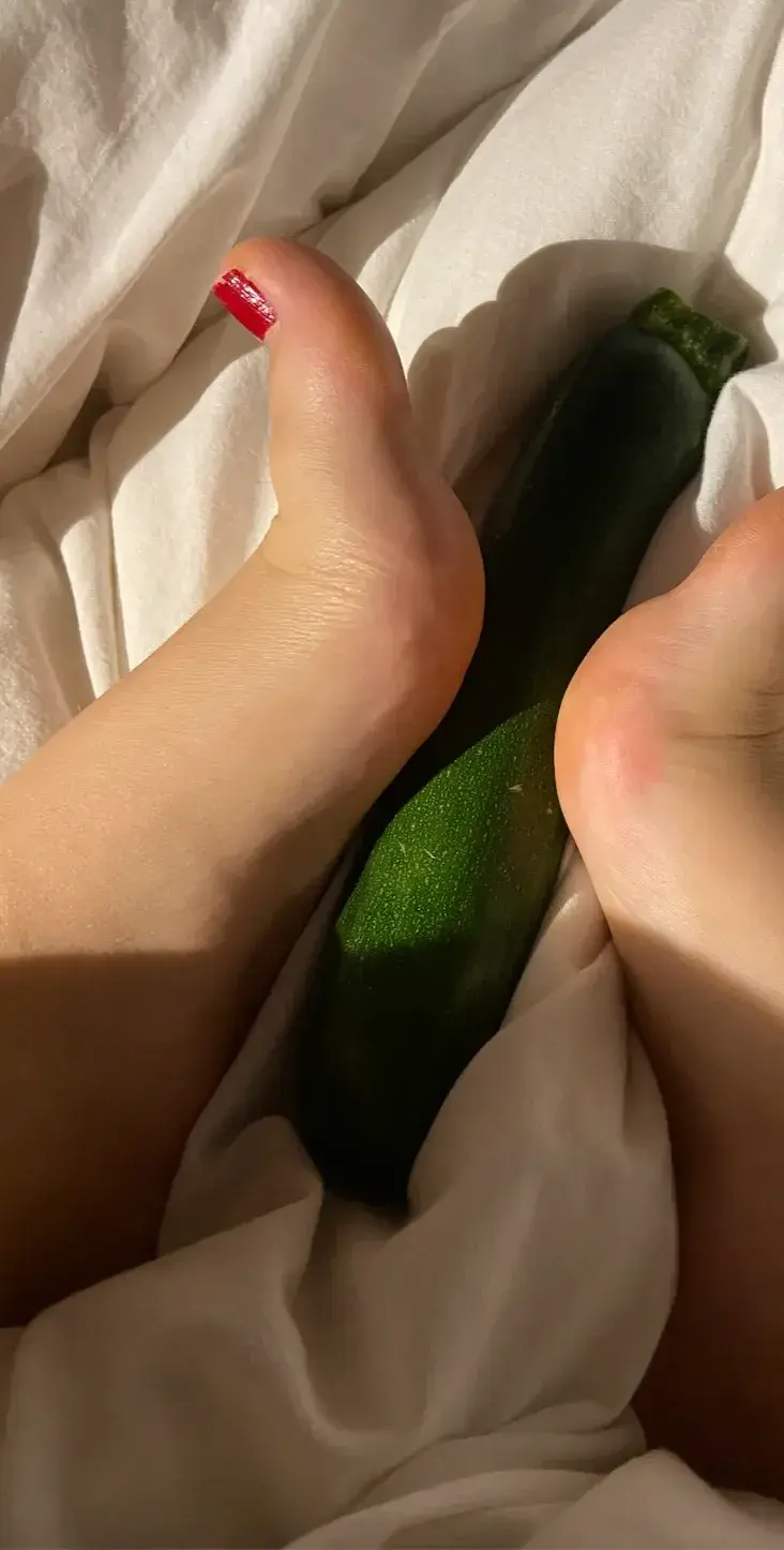 Leak & nude 5 — Livewithmy_feet