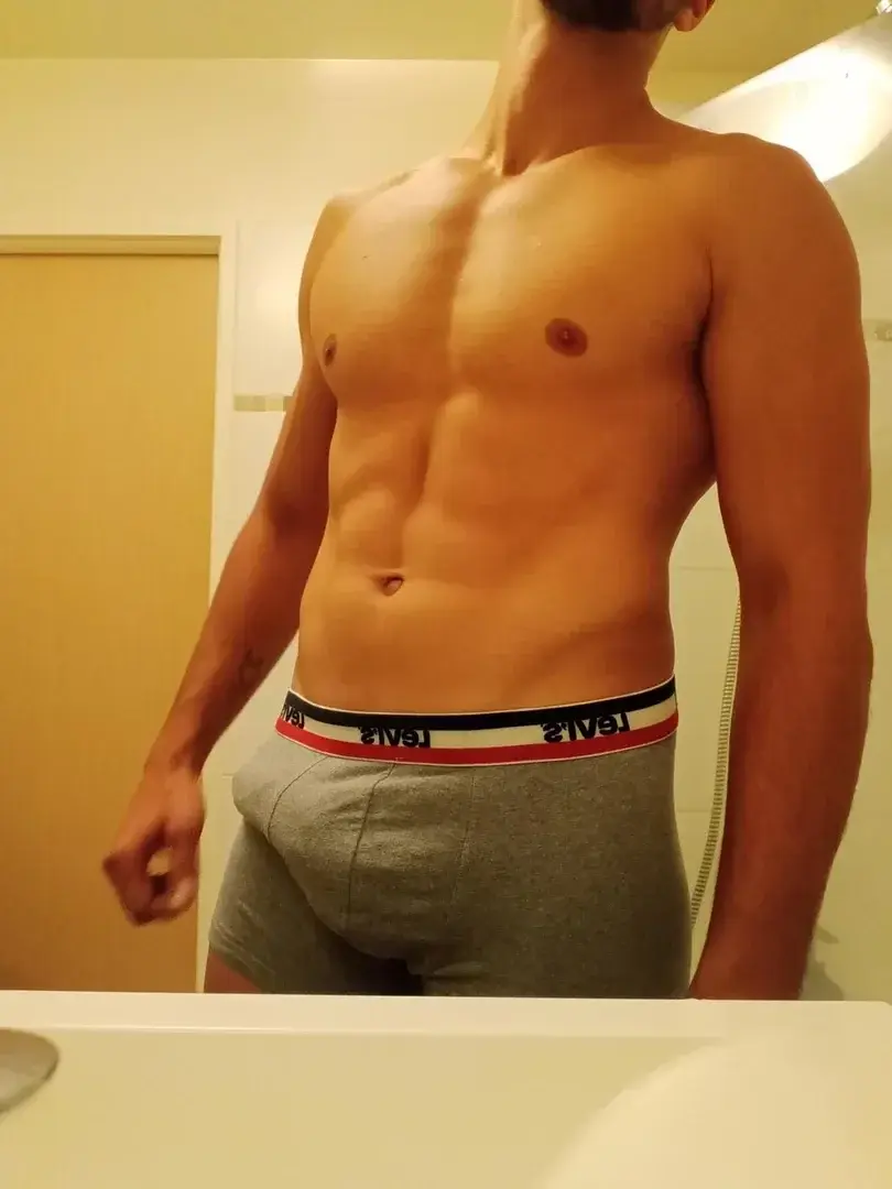 Leak & nude 4 — Enzolino