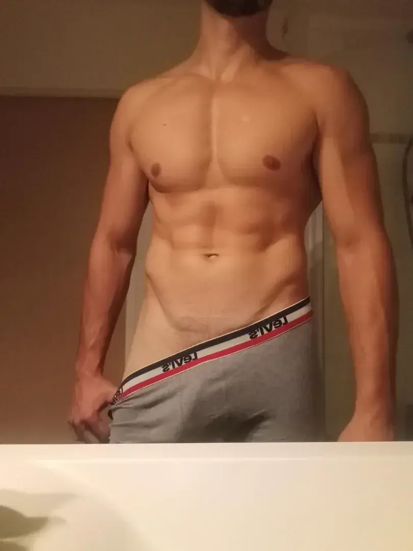 Leak & nude 3 — Enzolino