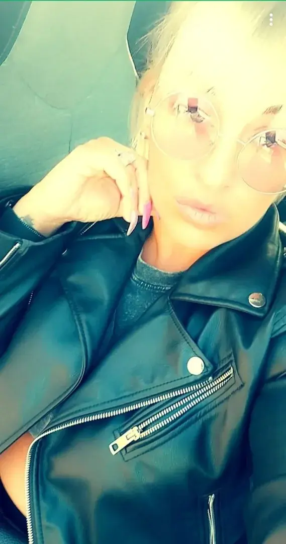 Leak & nude 24 — Blondasse22