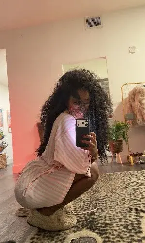 De retour, envoyez moi vos demandes en message💕
