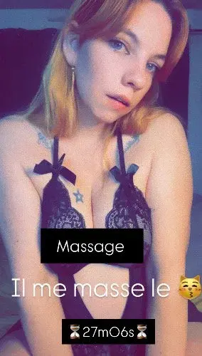 Il me fait un massage 👄