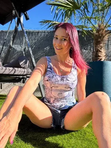 Alors tu reste ici ou tu viens mater tout mon profil ? 😈