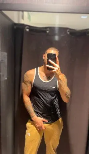 😈