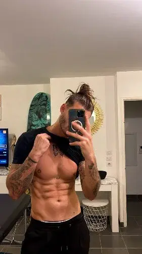 Hello 👋🏼😘